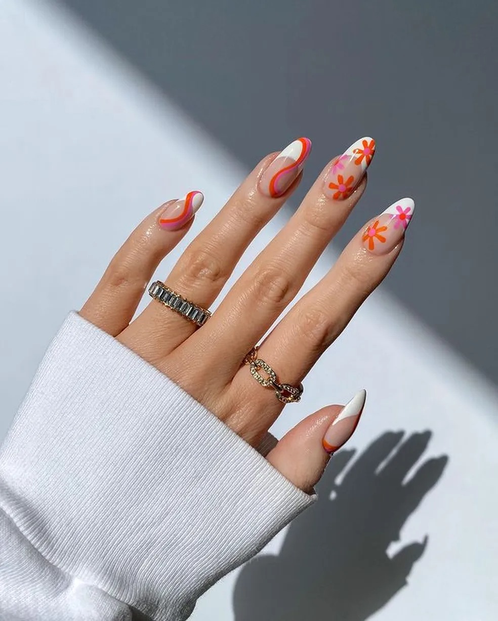 Aperol Spritz Nails Conheça tendência utilizada por Zendaya