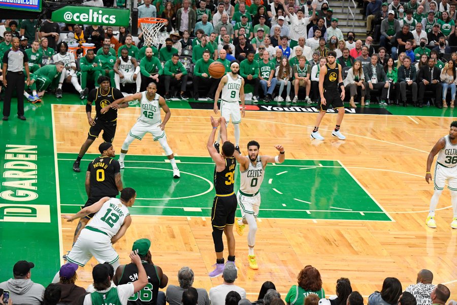 Confira situação de Stephen Curry para jogo contra Boston Celtics - Quinto  Quarto