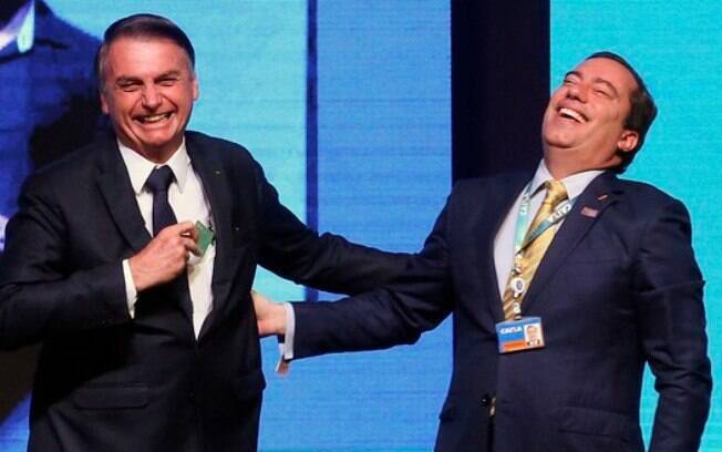 (Presidente Bolsonaro e Pedro Guimarães, ex-presidente da Caixa; Antonio Cruz/Agência Brasil) 