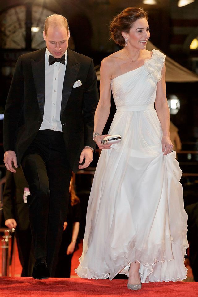 O casal real no BAFTA em 2019 e o vestido que foi customizado