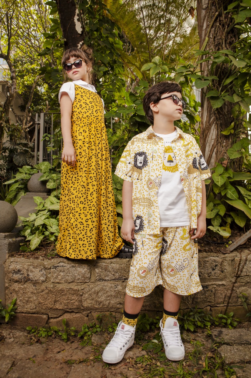Manuela e Felipe, sobrinhos de Sabrina Sato, na campanha da linha de roupas infantil 'Sato Kids' (Foto: Villy Ribeiro) Lorena Bueri