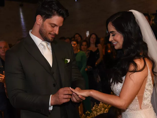 Miro Moreira e Liliane Lima se casam. (Andy Santana/AgNews) Lorena Bueri