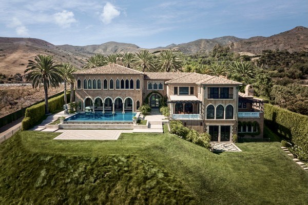 Detalhes da mansão de Cher que custa US$75 milhões (Foto: Realtor) Lorena Bueri