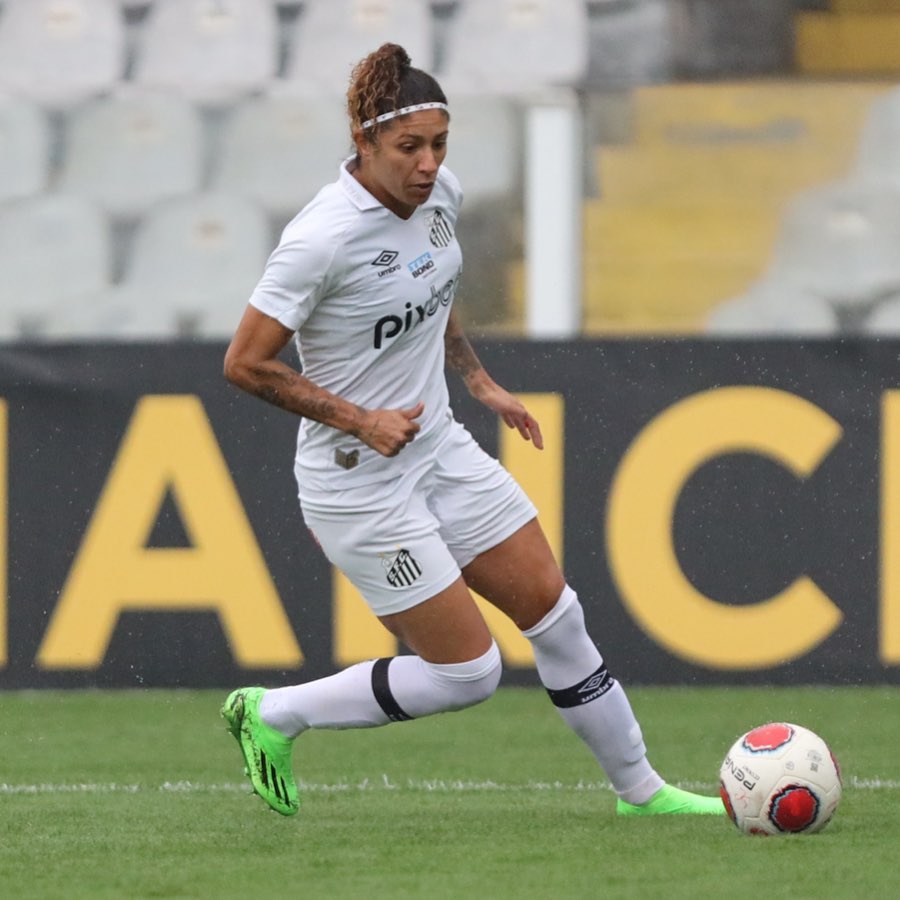 Cristiane faz quatro gols em goleada do Santos pelo Paulista