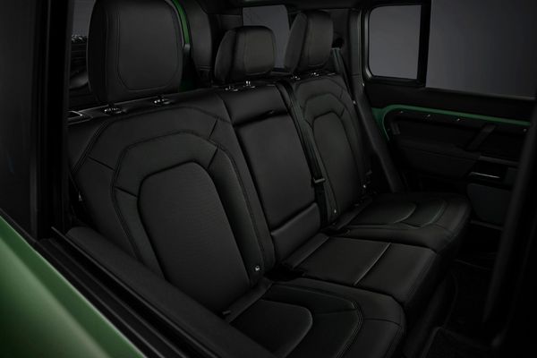 Land Rover Defender 75h Limited Edition. (Foto: Reprodução/Autoesporte)