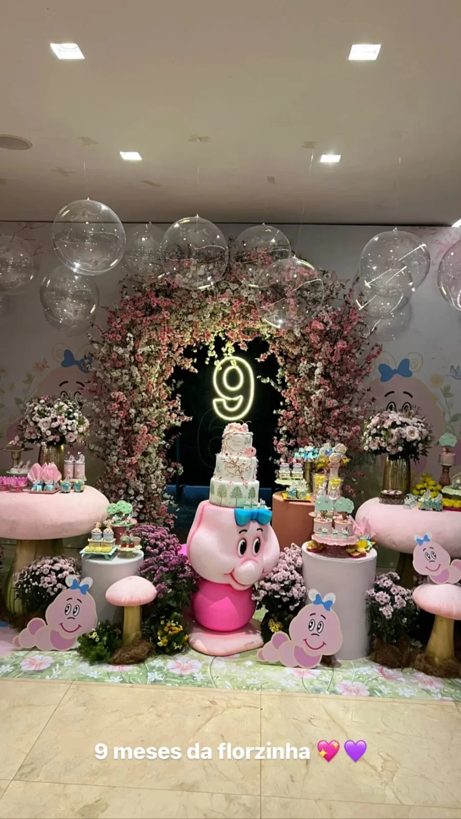 Decoração da festa de filha de Virginia. (Foto: Reprodução/Instagram/@mariasbaby) Lorena Bueri