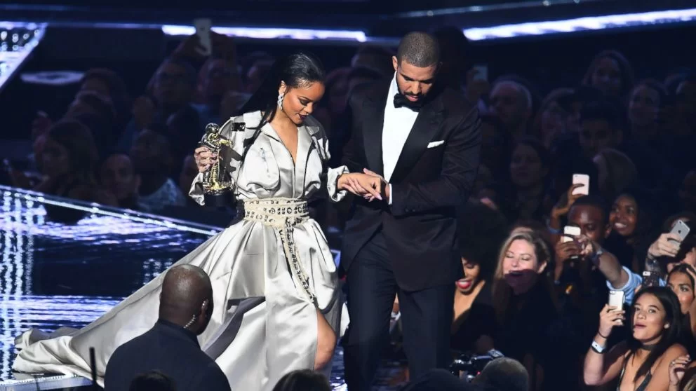 Rihanna e Drake no VMAs 2016