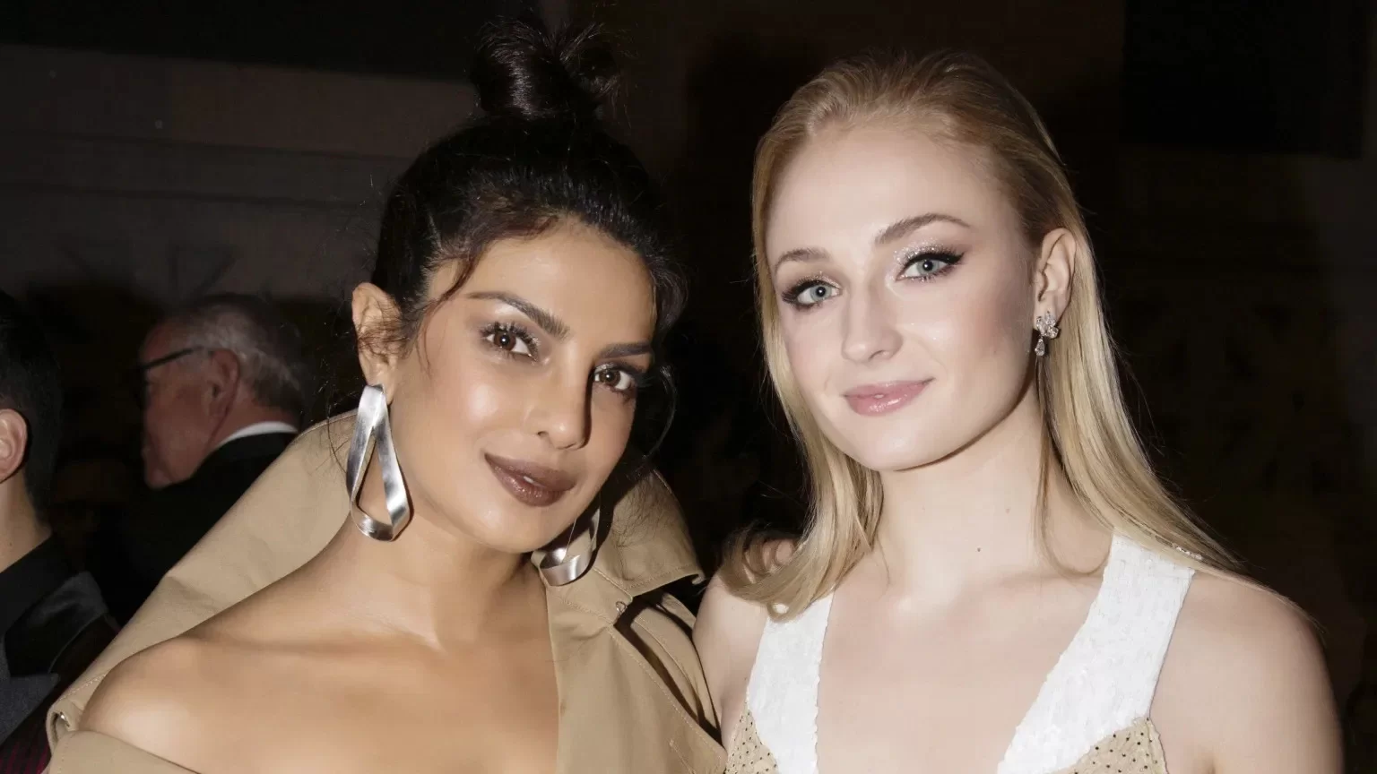 Pryianka Chopra e Sophie Turner