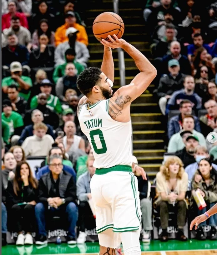 Tatum comanda e Celtics vencem Knicks em casa na NBA; Bucks