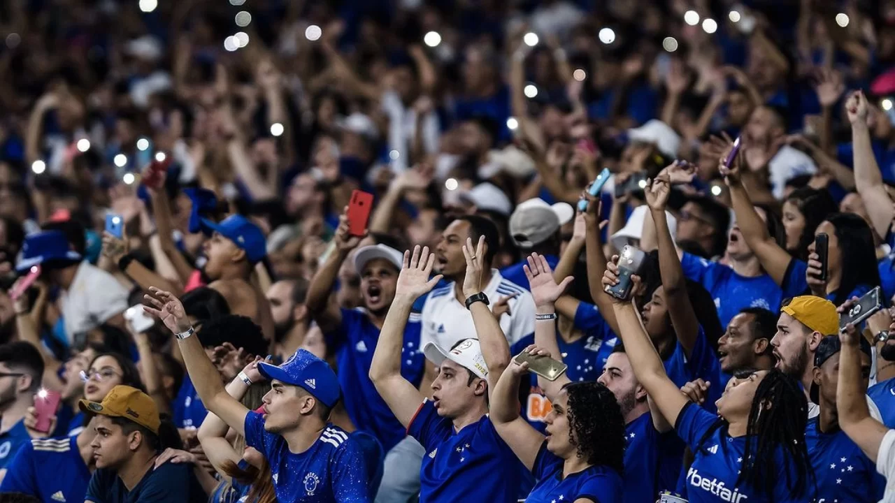 Mineirão deve ficar lotado no embate contra o Flamengo, nesta quinta (19). 