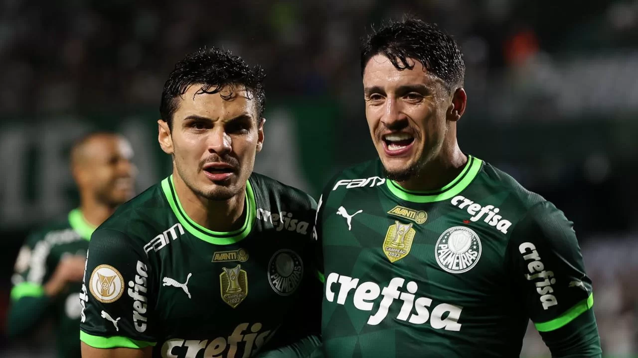 Palmeiras bate o Coritiba, volta a vencer após seis jogos e