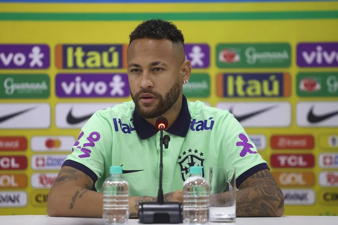 Neymar em coletiva de imprensa