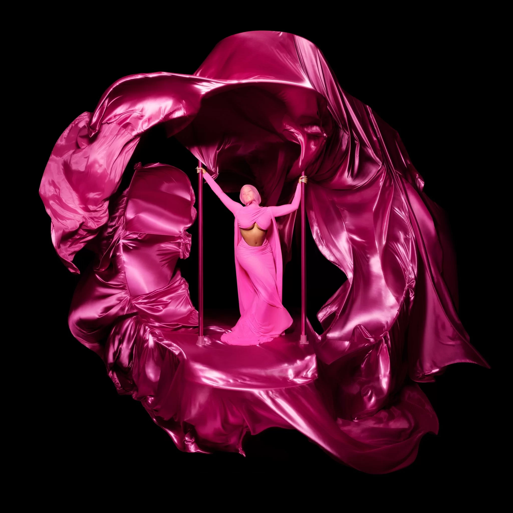 Nicki Minaj em imagens do álbum (Foto: Reprodução/X/@NICKIMINAJ) Lorena Bueri