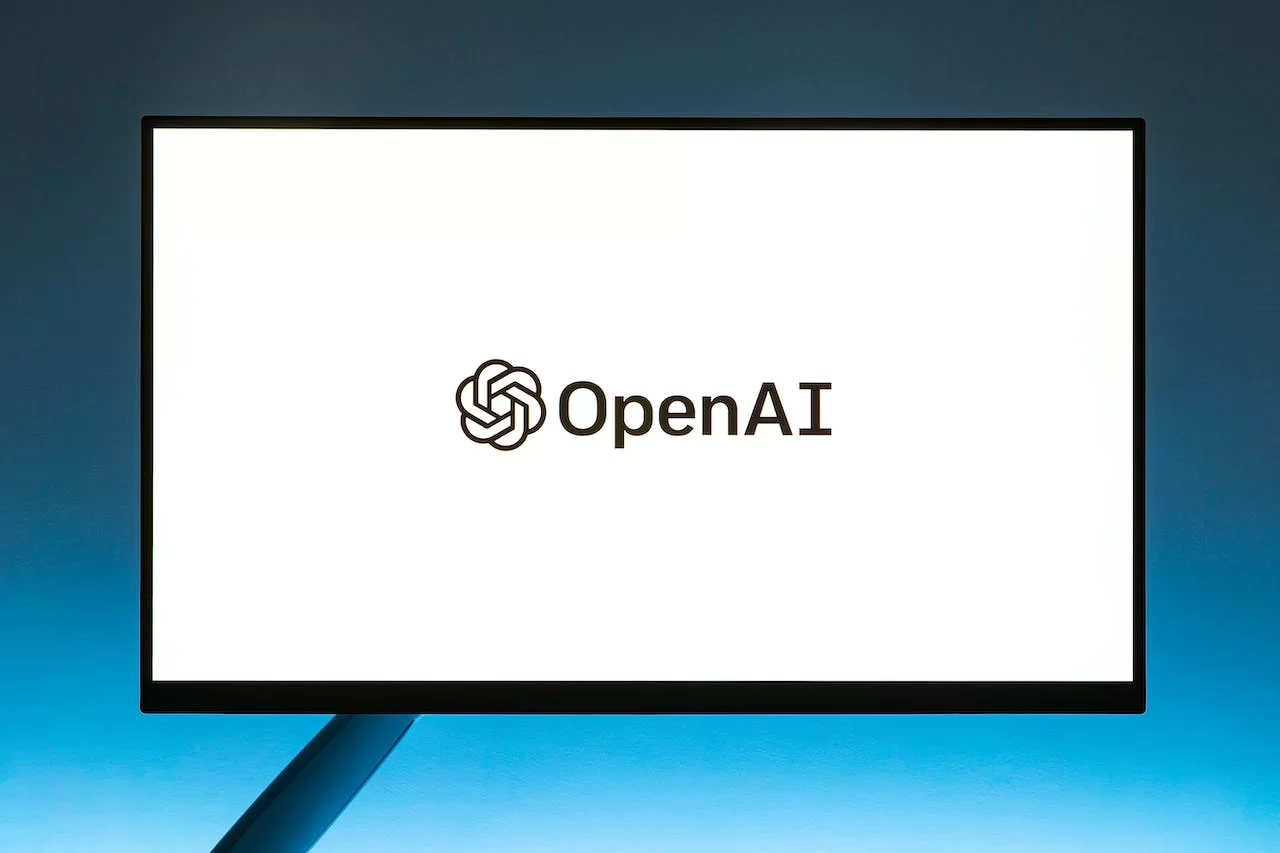 Logo da OpenAI em tela