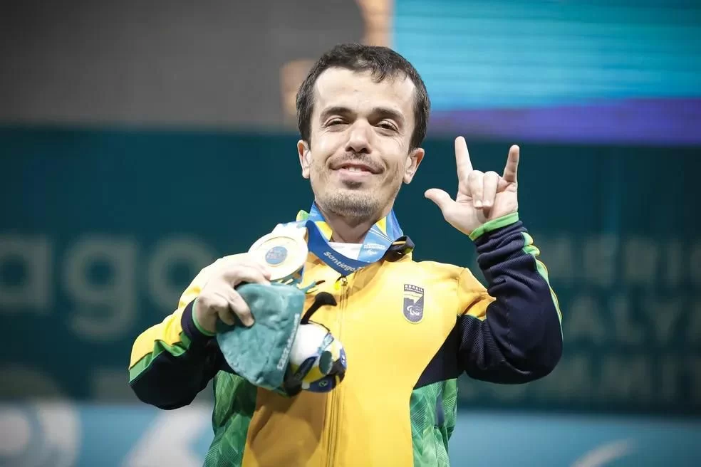 Bruno Carra, campeão parapan-americano no halterofilismo