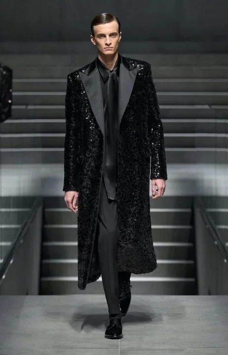 Coleção masculina da Dolce & Gabbana Inverno 2024/25 (Foto: reprodução/L'OFFICIEL) Lorena Bueri