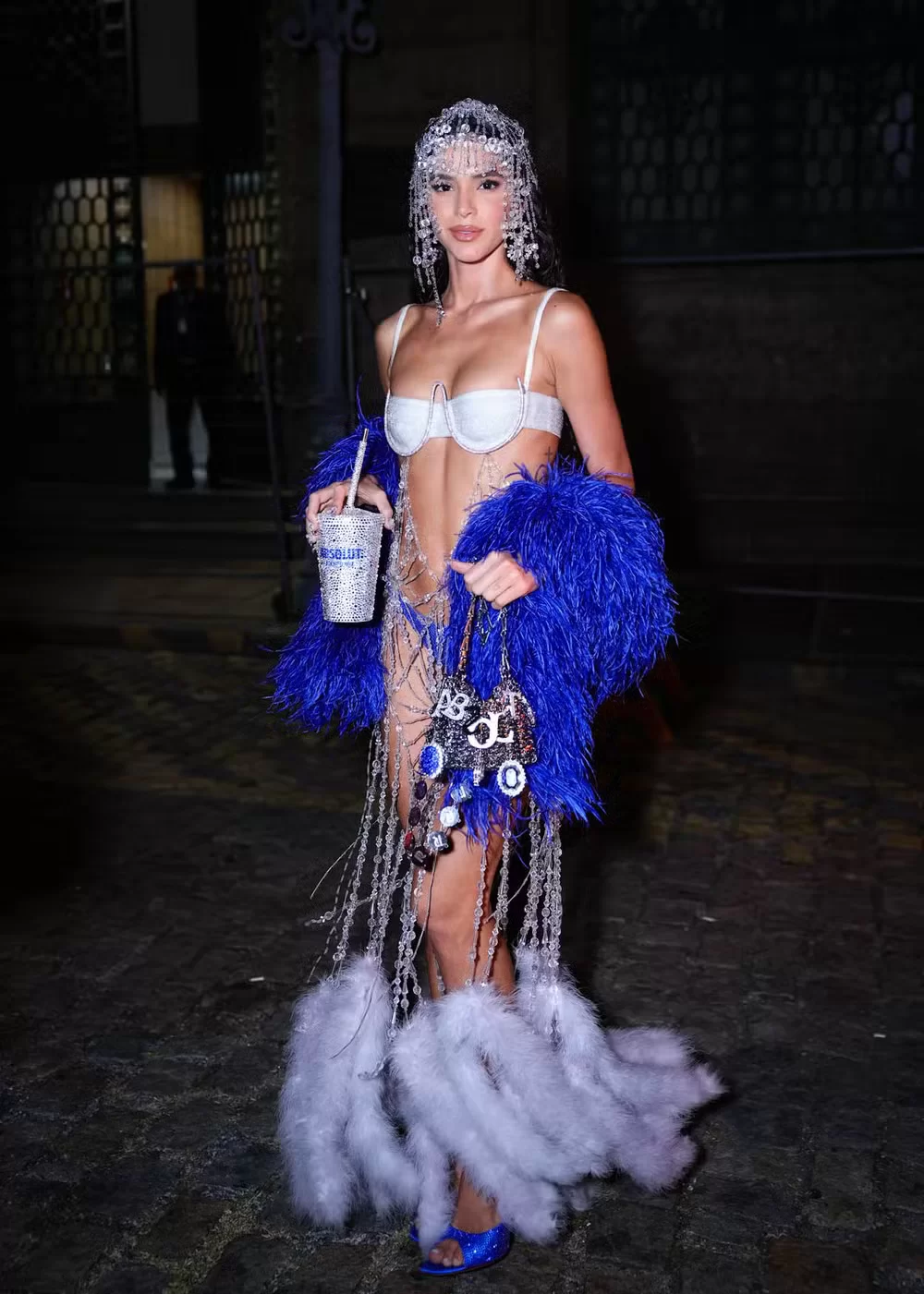 Bruna Marquezine no Baile da Arara (Foto: reprodução/BrazilNews) Lorena Bueri