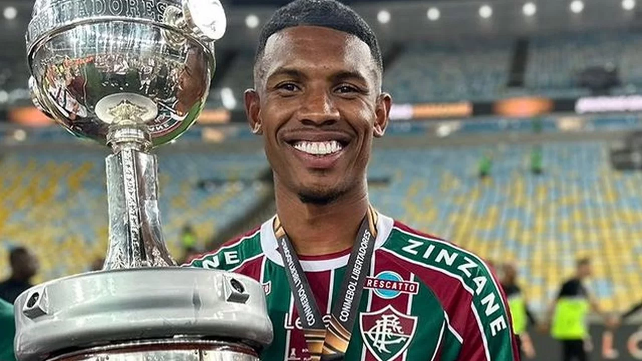 Lelê é campeão da Libertadores 2023 pelo Fluminense