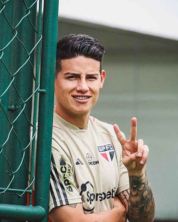 James Rodríguez em treino do São Paulo 