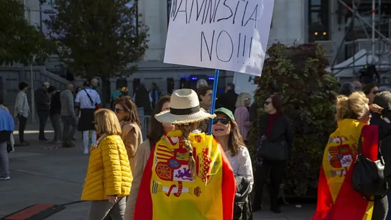 Protestos em Madri marcam esse sabado