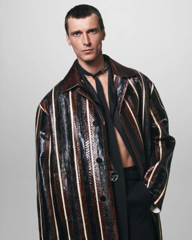 Nova campanha masculina Gucci 2024 (Foto: Reprodução/David Sims) Lorena Bueri