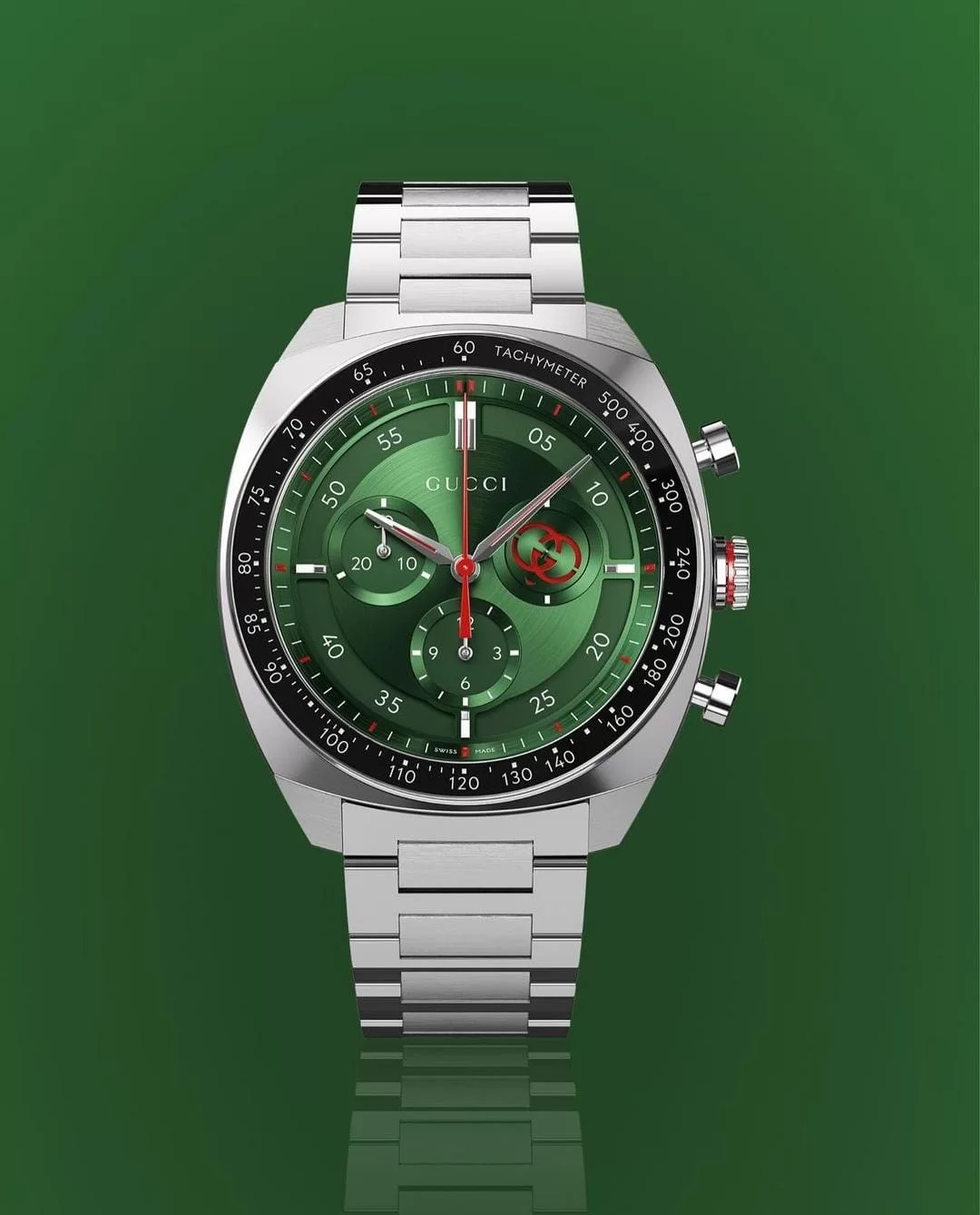 Relógio verde nova coleção Gucci ( foto: reprodução/ Instagram/ @nfwmagazine) Lorena Bueri