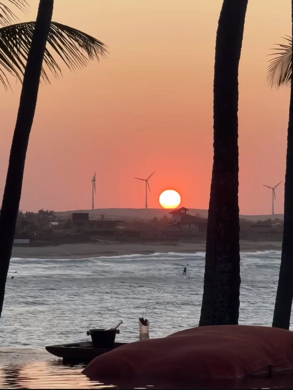 Pipo Marques mostra paisagem de resort na praia (Foto: reprodução/Instagram/@pipomarques) Lorena Bueri