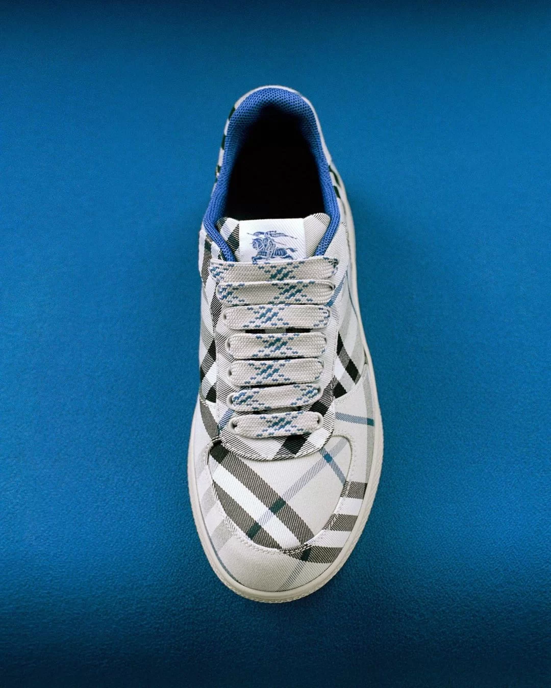 Terrace sneakers da Burberry (Foto: reprodução/Instagram/@burberry) Lorena Bueri