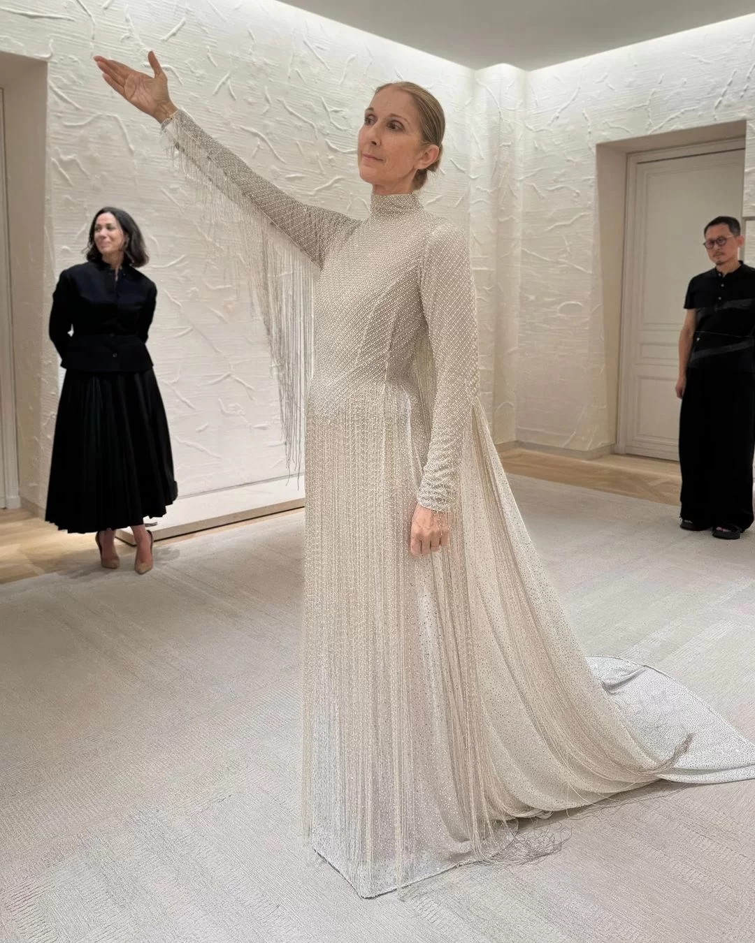 Look da Céline Dion para show na abertura das Olímpiadas em Paris (Foto: Reprodução/Instagram/@celinedion)