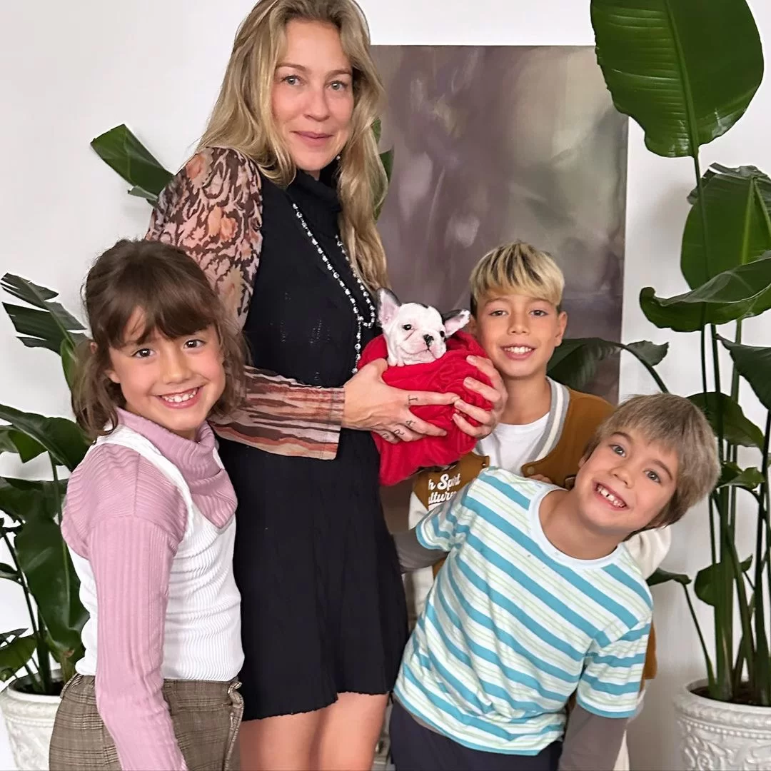 Luana Piovani com os filhos Liz, Dom e Bem (Foto: reprodução/Instagram/@luapio) Lorena Bueri