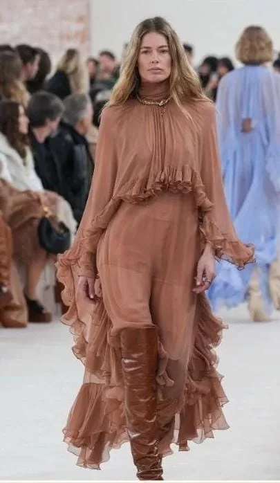 Chloé, Giambattista Valli e Stella McCartney na PFW F/W 24-25 (Reprodução/Steal The Look) Lorena Bueri