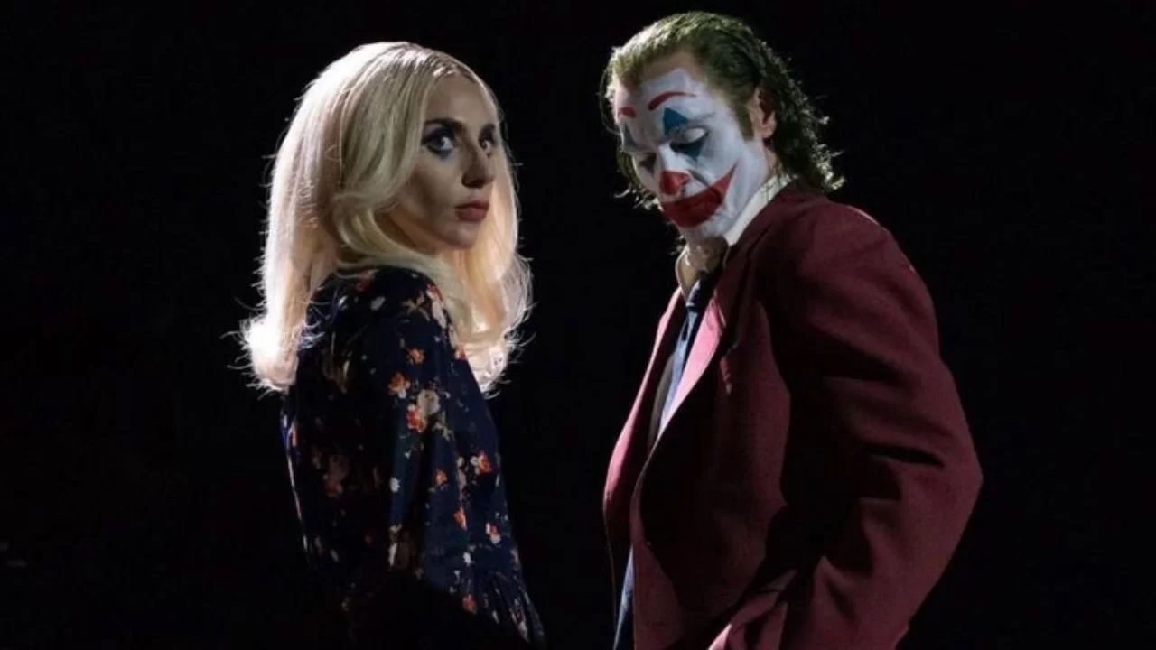 Joaquin Phoenix e Lady Gaga como Coringa e Arlequina