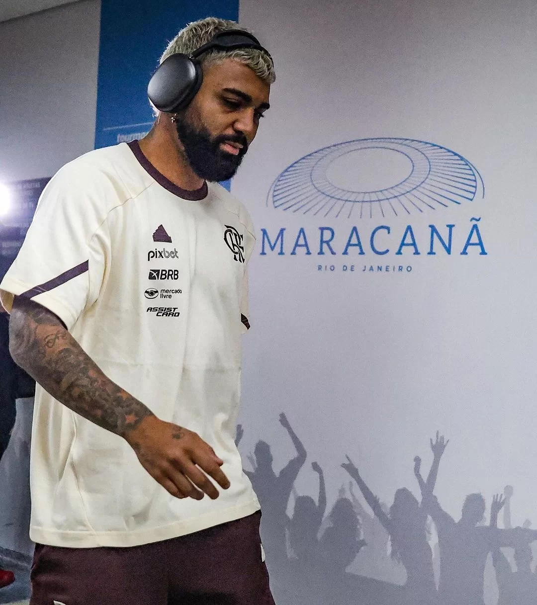 Gabriel Barbosa nas dependências do Maracanã