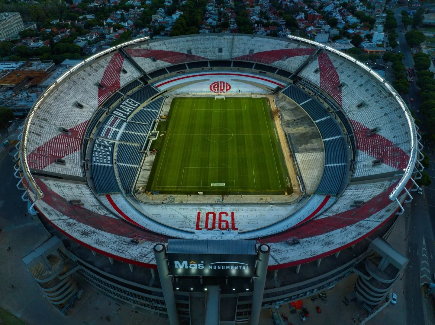 Estádio do River Plate tem capacidade para mais de 80 mil pessoas (Foto: Reprodução/Twitter/@RiverPlate)