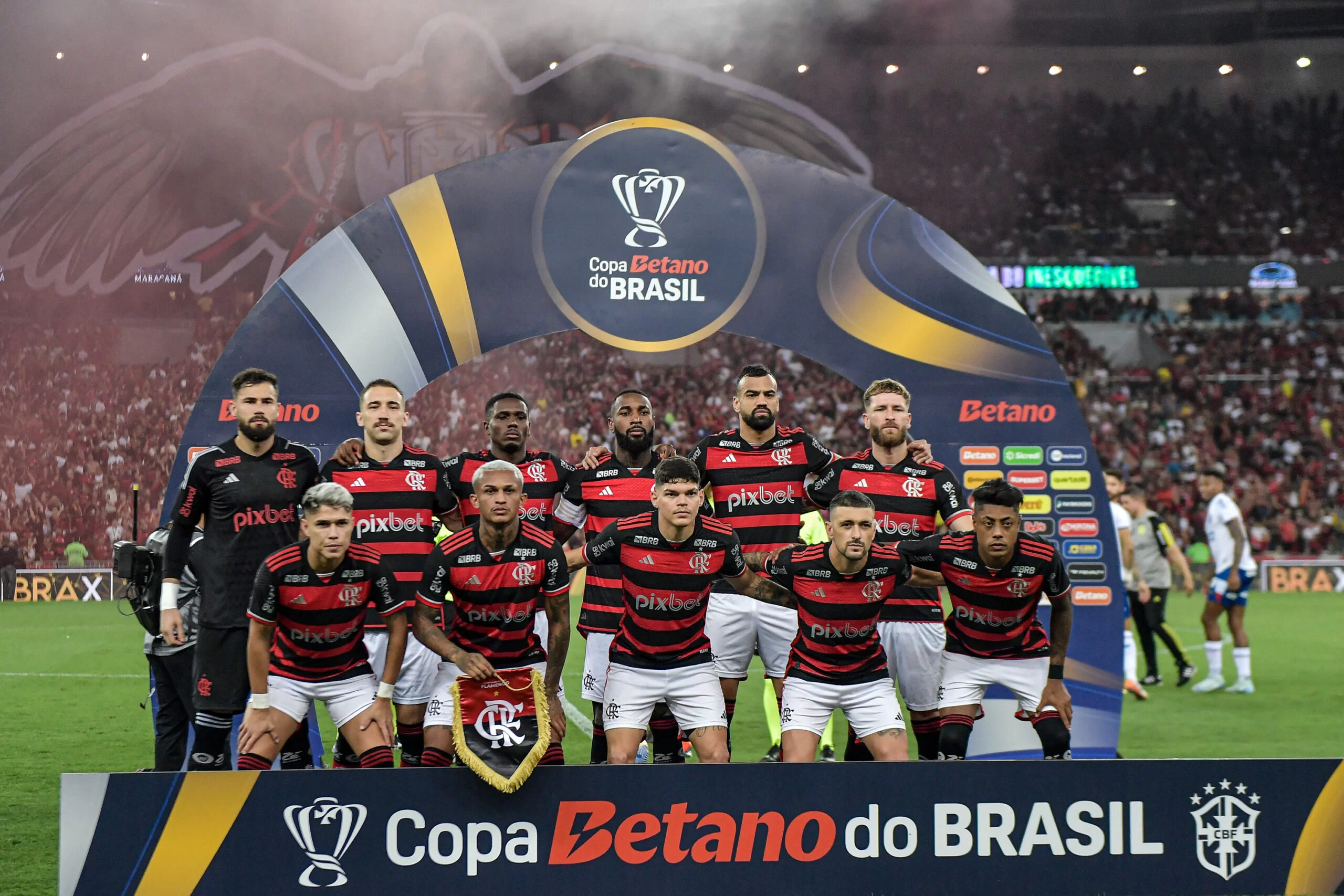 Flamengo vem a jogo com desfalques importantes (Foto: Reprodução/AGIF/Thiago Ribeiro)