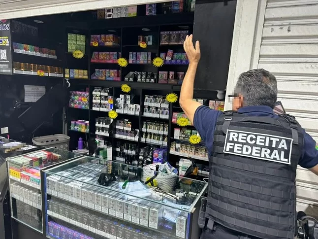 Apreensão de produtos ilícitos e fechamento de comércios pela Operação 'Vaporis 2' no centro de São Paulo (Foto:reprodução/Gov.br/Receita Federal)