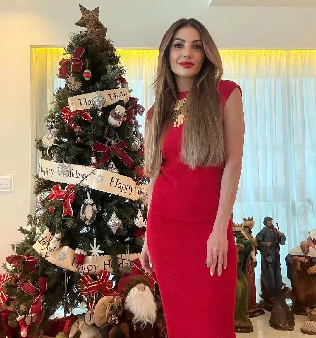 Patrícia Poeta de vermelho para o Natal (Foto: reprodução/Instagram/@patriciapoeta) Lorena Bueri