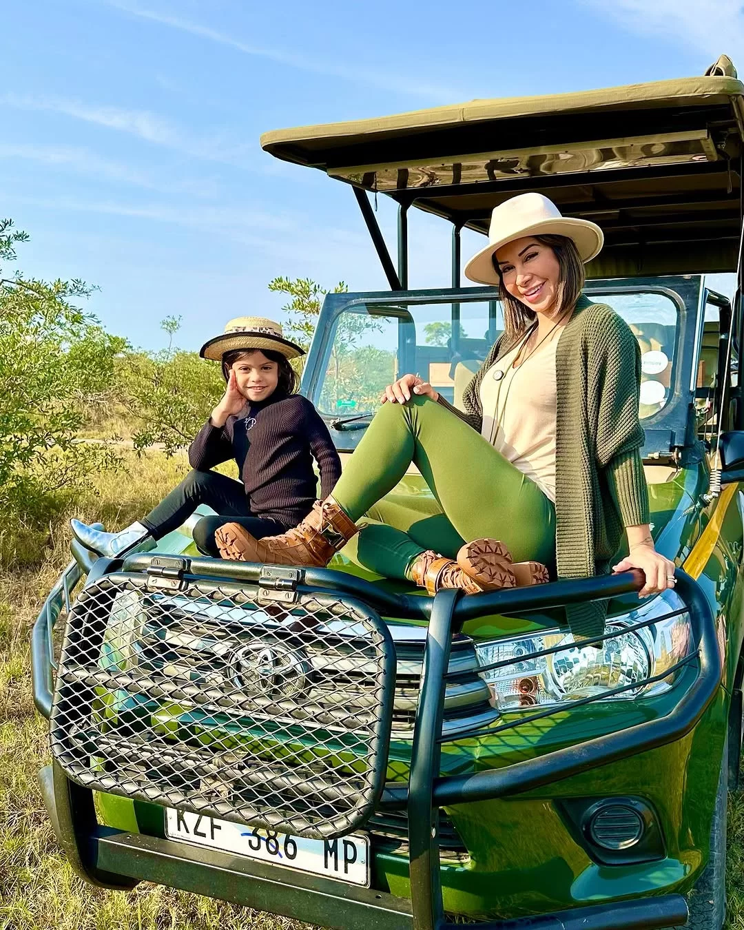 Maíra e Sophia durante férias (Foto: Reprodução/Instagram/@mairacardi)