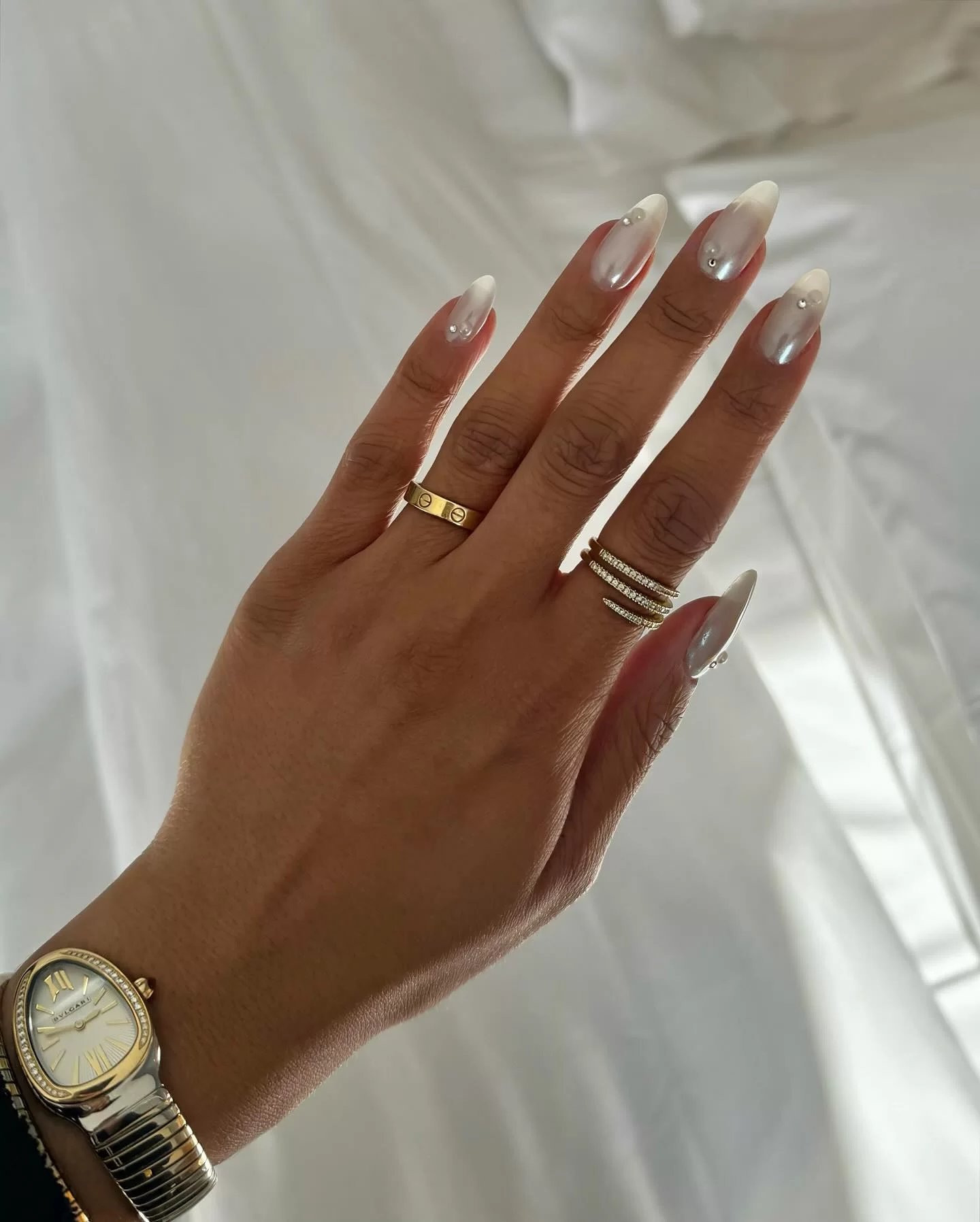 Nail art minimalista (Foto: reprodução/Instagram/@iramshelton) Lorena Bueri