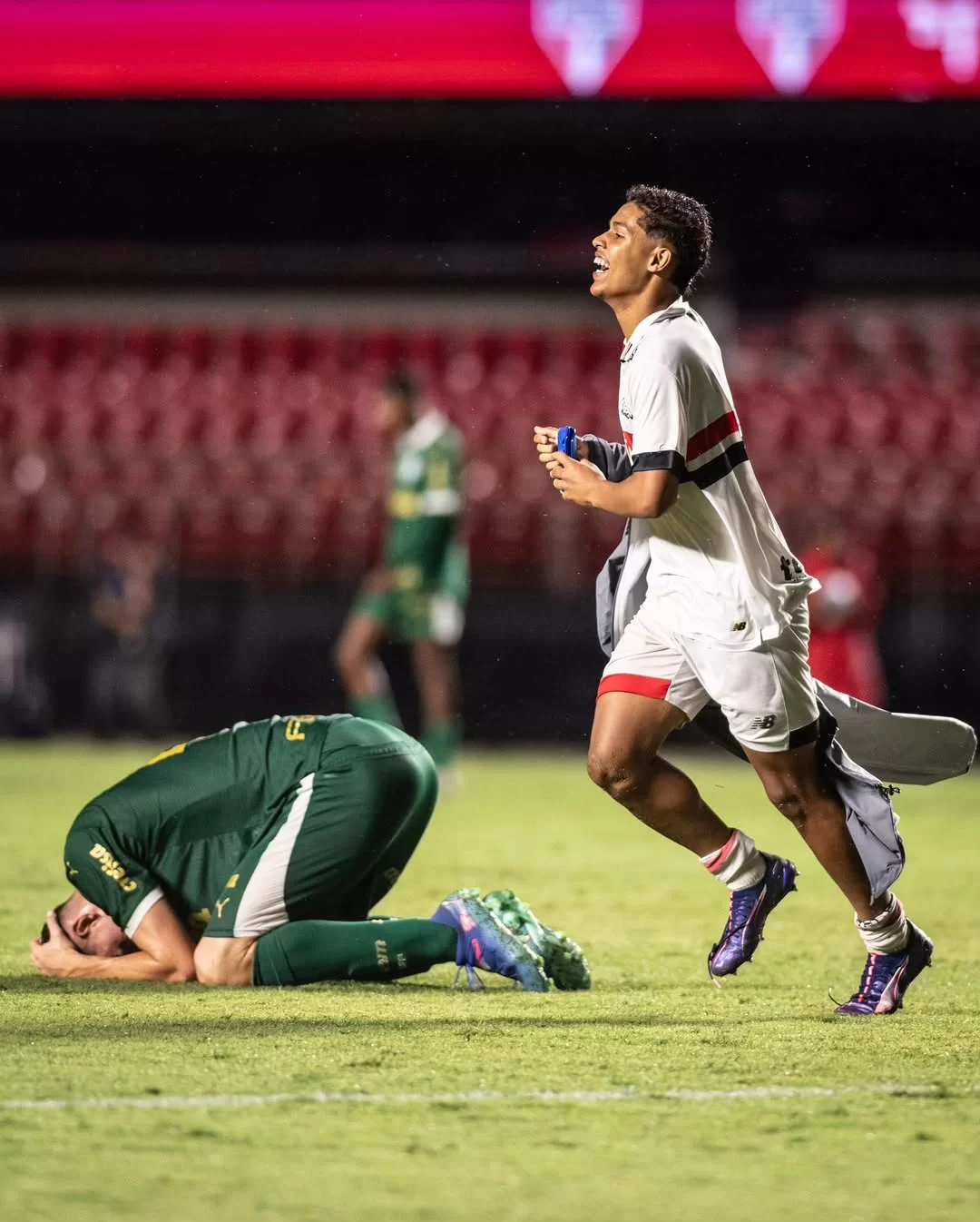 Ryan comemora conquista da Copa do Brasil sub-20 (Foto: Reprodução/Instagram/@ryan.francisco9)