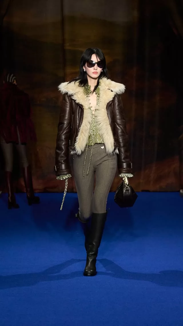 Desfile Outono/Inverno LFW (Foto: reprodução/Instagram/@burberry) Lorena Bueri