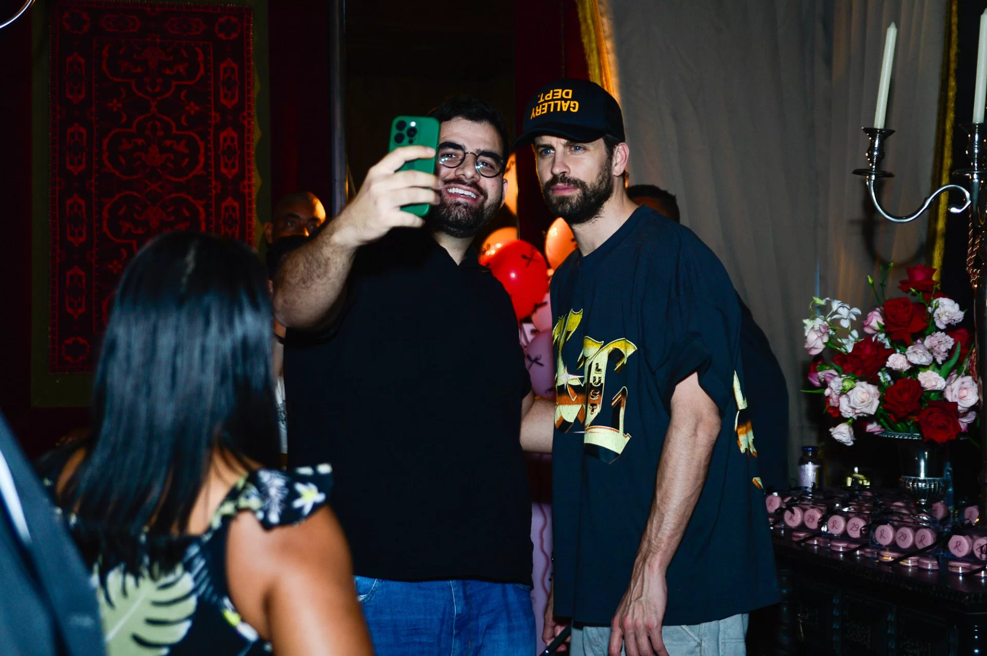 Gerard Piqué em festa em São Paulo (Fotos: reprodução/Eduardo Martins/BrazilNews) Lorena Bueri