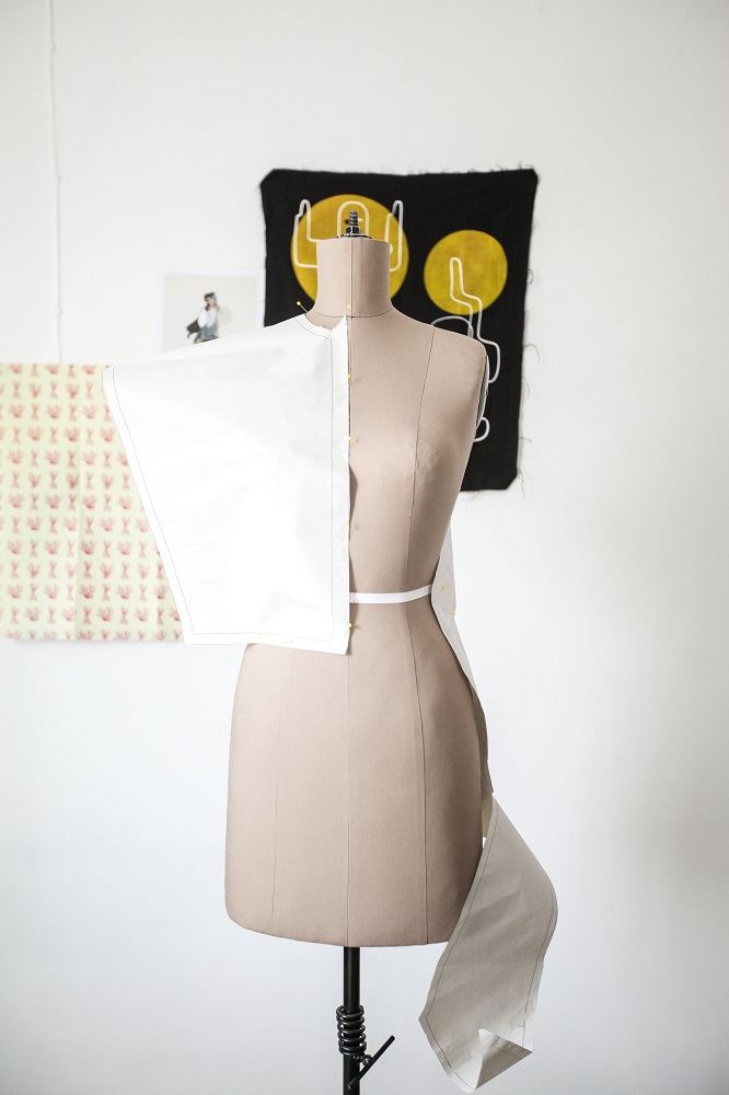 Prêt-à-porter permitiu a confecção padronizada e a democratização da moda. Reprodução/Pexels