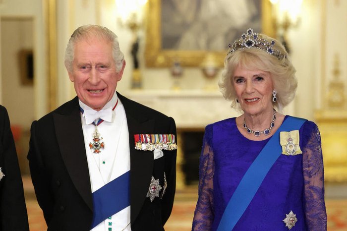 Rei Charles lll e Rainha Camilla em aparição pública (Foto: Reprodução/GZH) Lorena Bueri