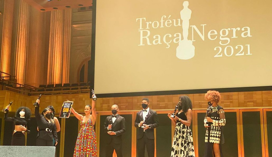 Confira os melhores momentos da premiação Troféu Raça Negra Lorena Bueri