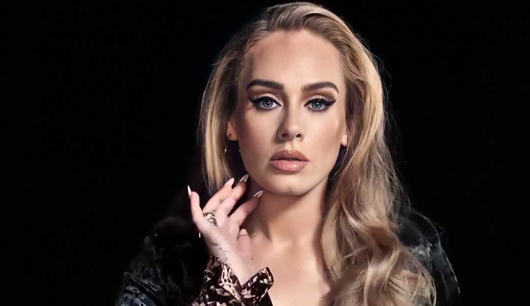 Adele fala sobre música que fez para o filho: 'Ele passará por estágios de ódio na adolescência'