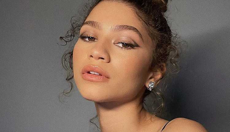 Zendaya se inspirou em uma pessoa especial pra criar sua coleção de roupas