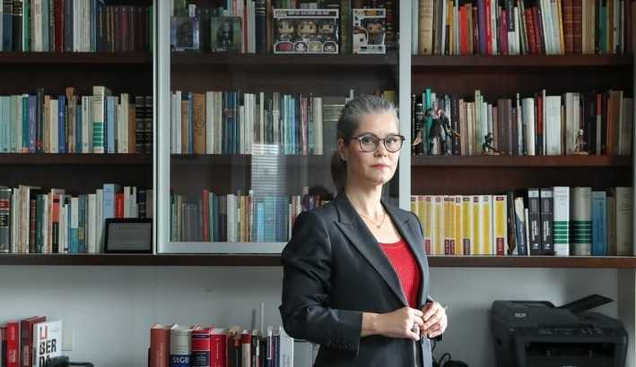 Eleita a nova presidente da OAB-SP é a primeira mulher a presidir a instituição Lorena Bueri