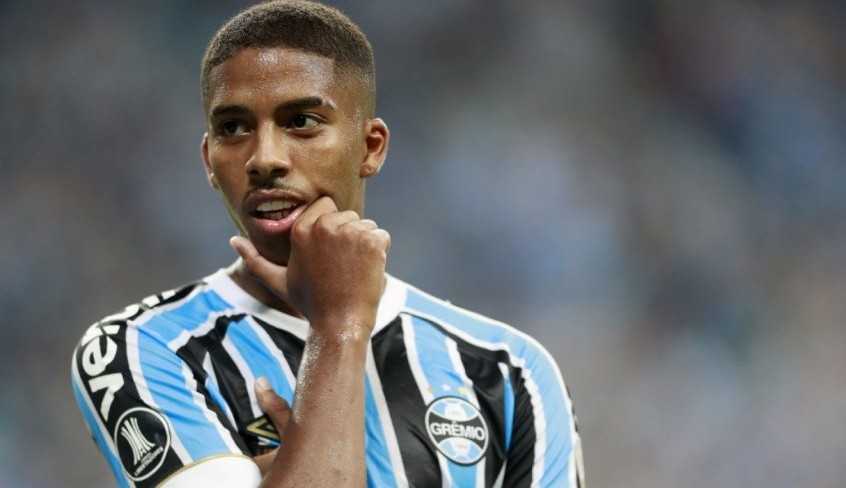 Com 96,9% de chance de cair, Grêmio afasta jogadores 
