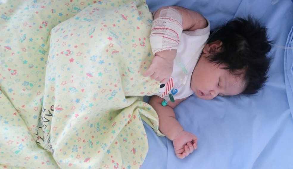 Equipe médica do Pará é surpreendida com nascimento de bebê com 7 kg e 61 cm